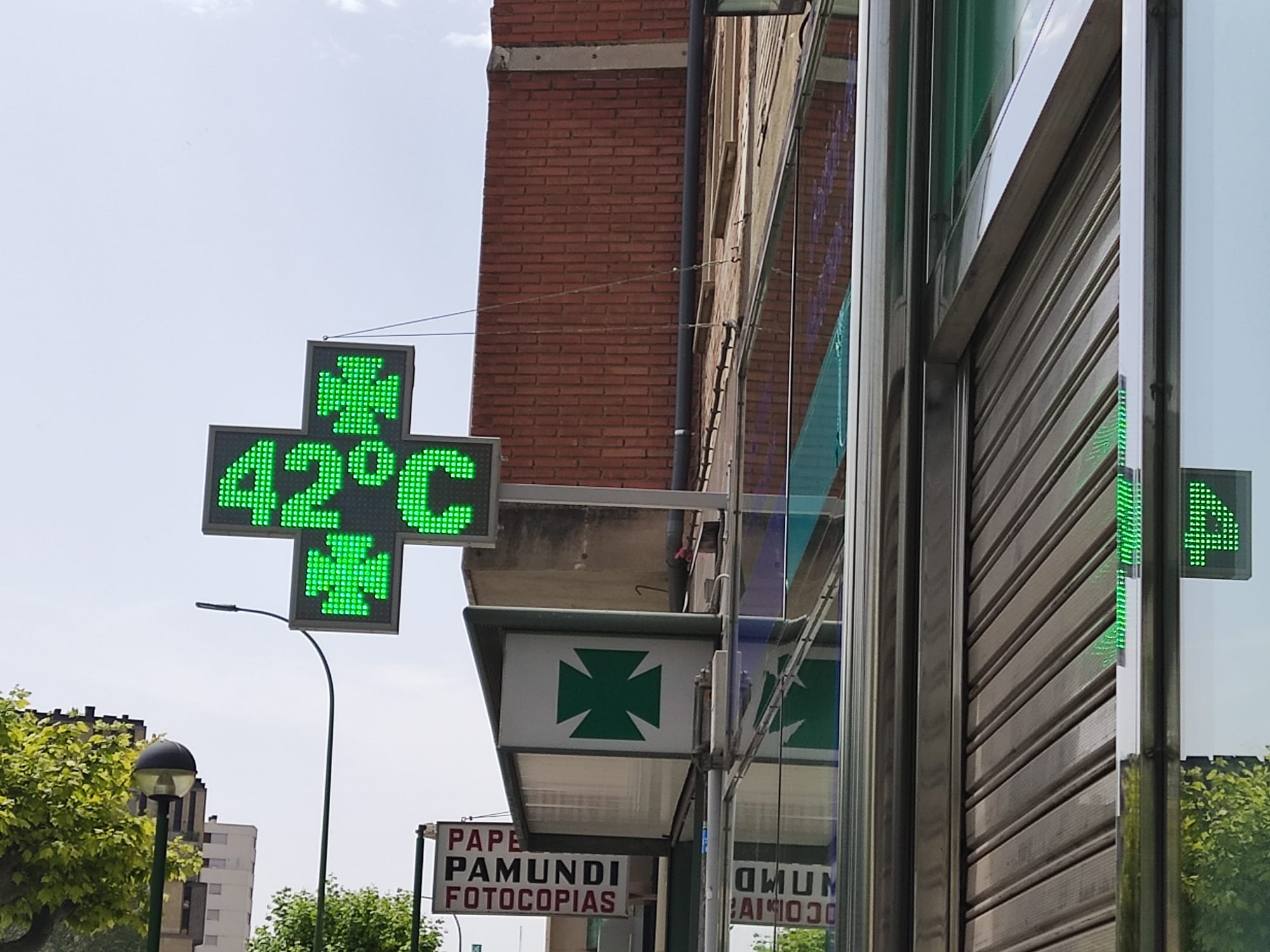 farmacia termometro calor verano ola